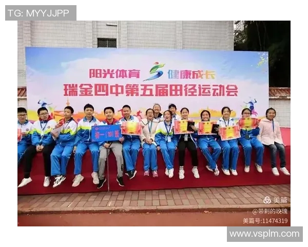 松溪足球球星拼搏故事展现体育精神与青春奋斗力量