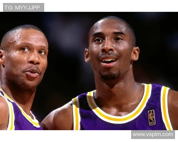 足球巨星与篮球传奇的跨界对话：运动精神与竞技魅力的深度碰撞